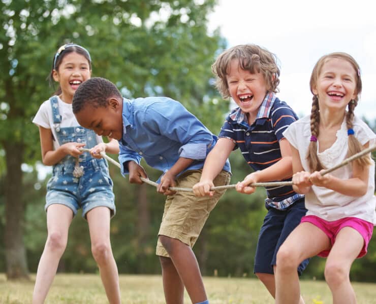 kids playing tug of war