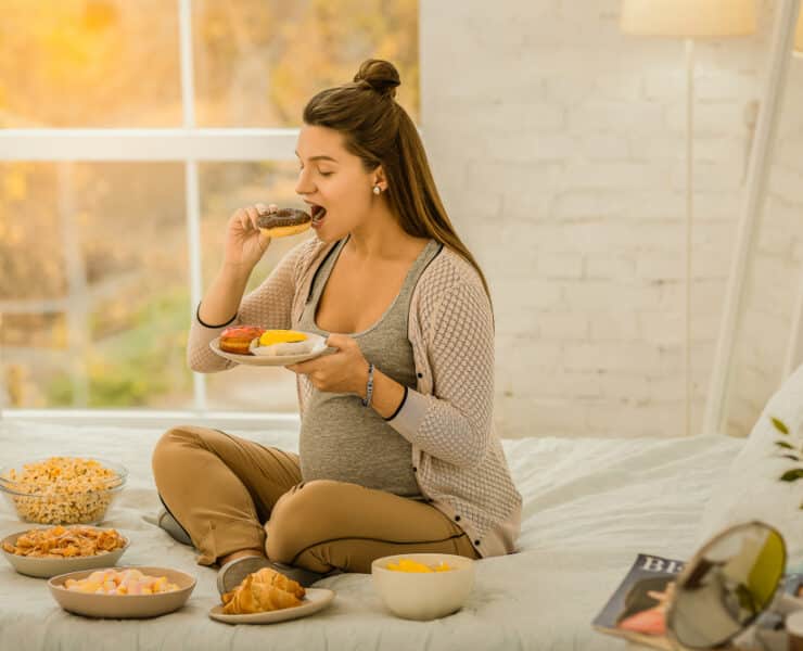 pregnant woman and cravings