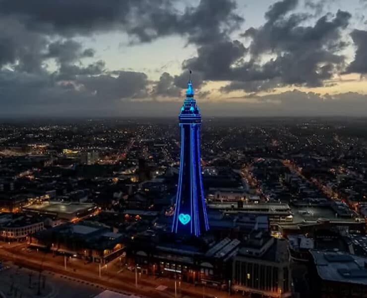 blackpool tower at night