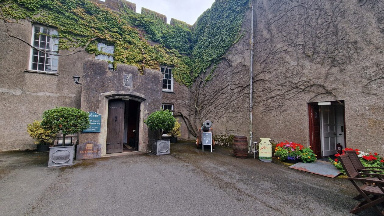 fonmon castle