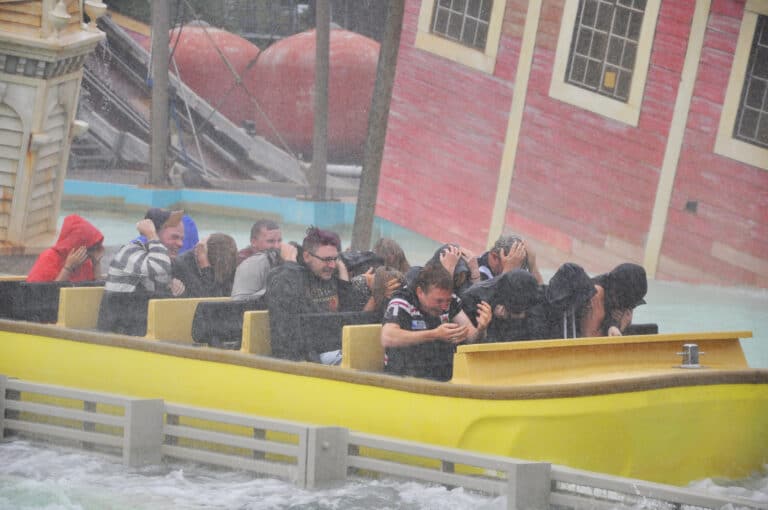 Water Rides At Thorpe Park | Top Things To Do | DOWTK