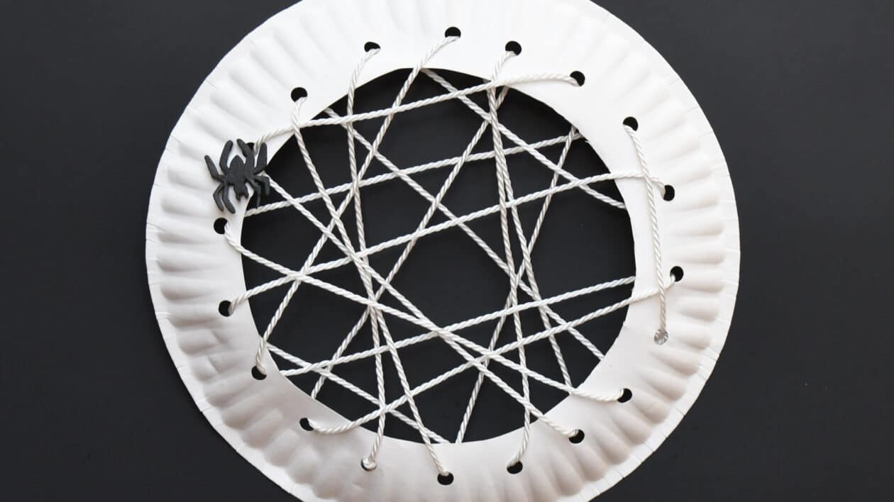 Halloween paper plate spiderweb