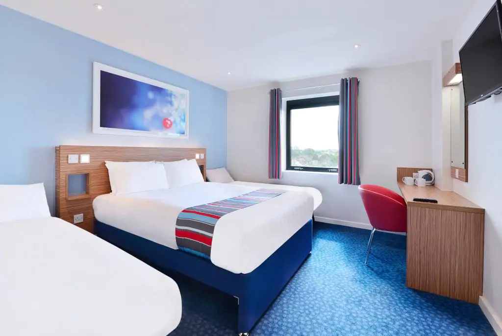 a travelodge room in staines