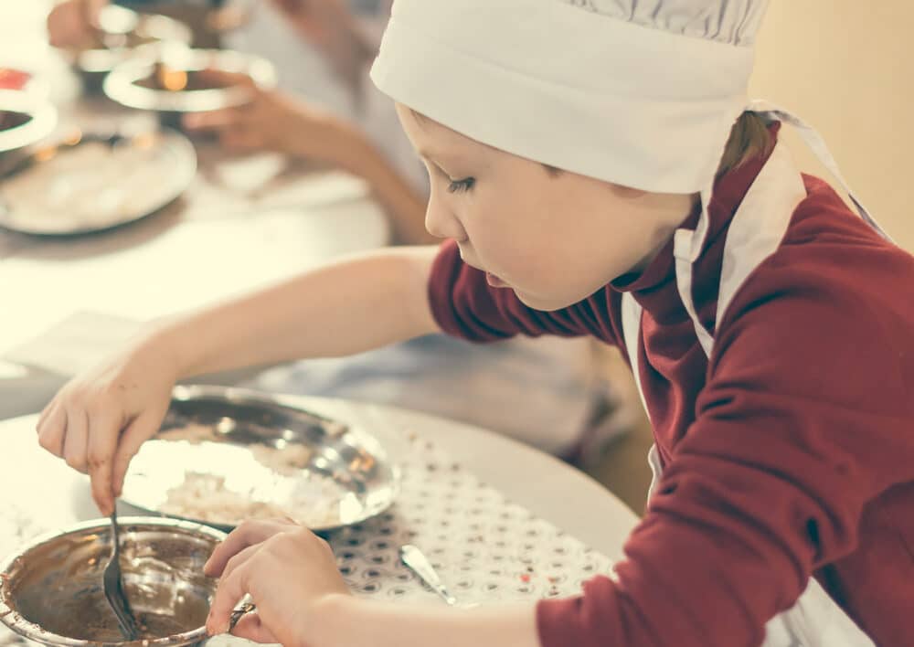 kid chocolate making