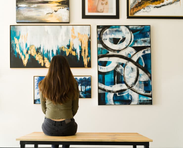 somone looking at an art gallery