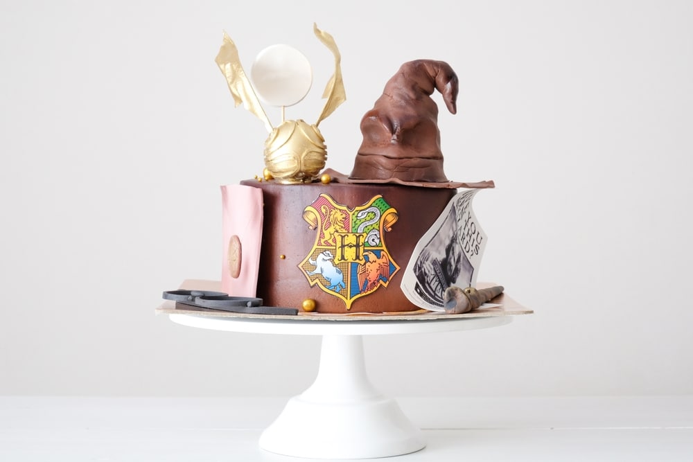 harry potter themed cake