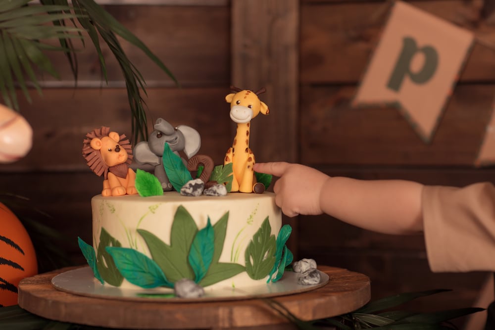 jungle themed cake