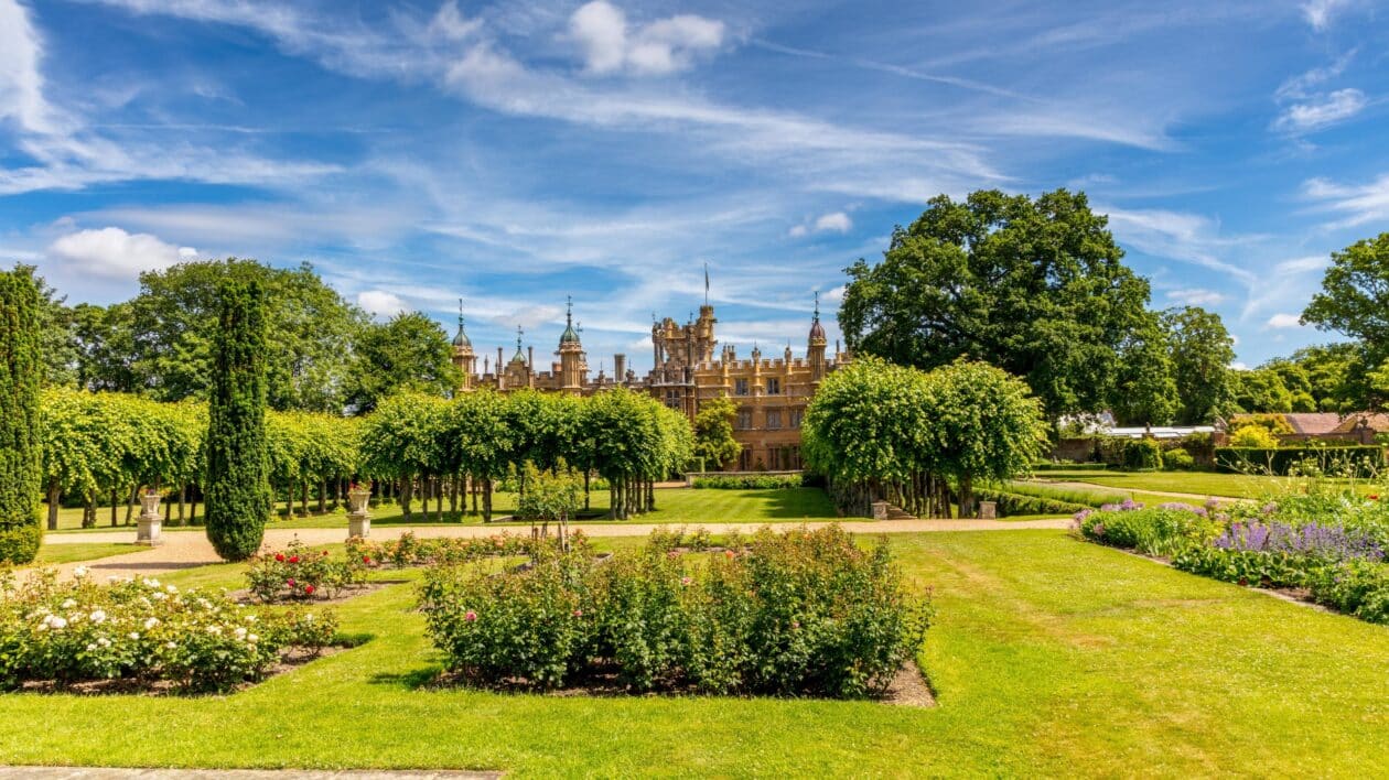 knebworth garden on a sunny day