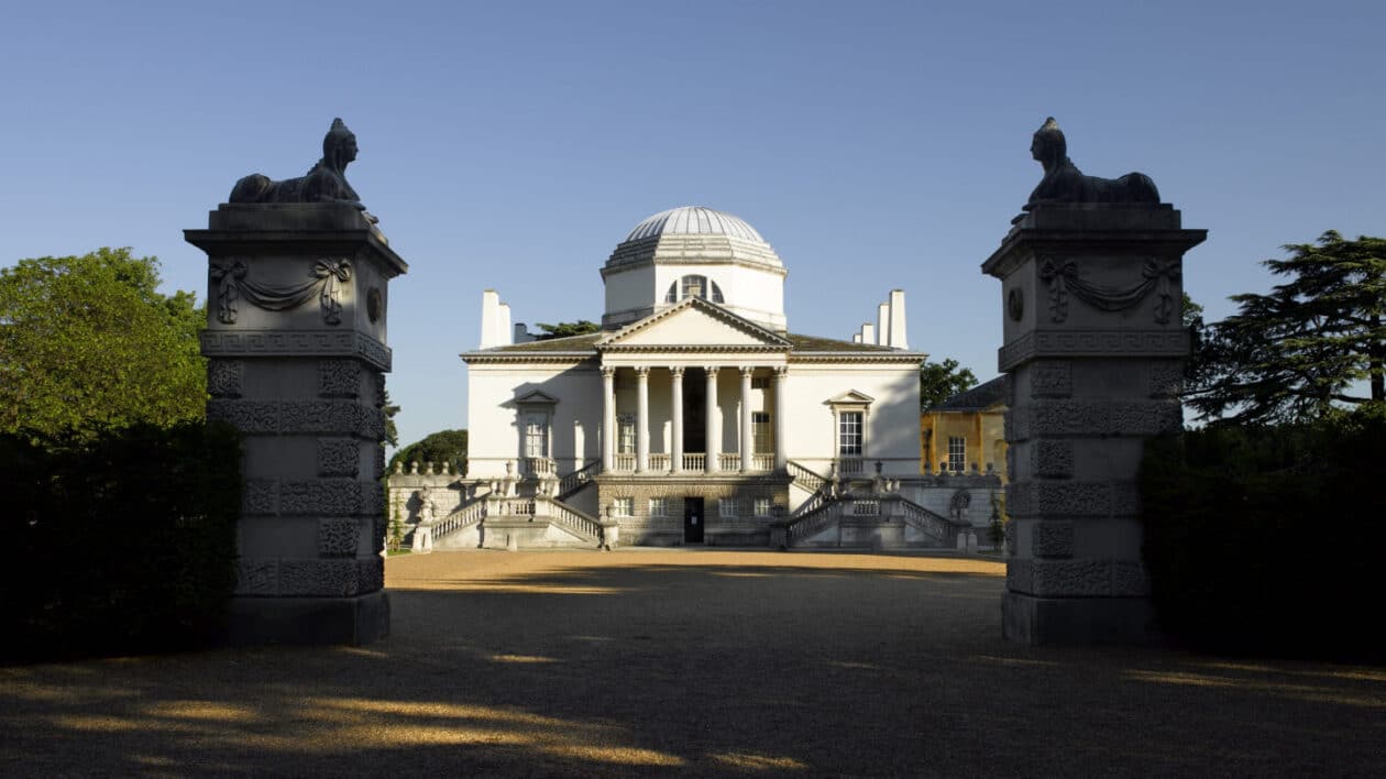 outside of chiswick house