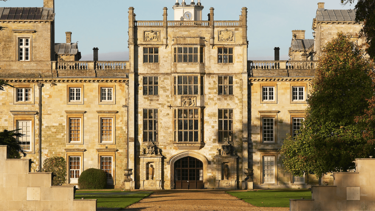 the outside of wilton house and gardens