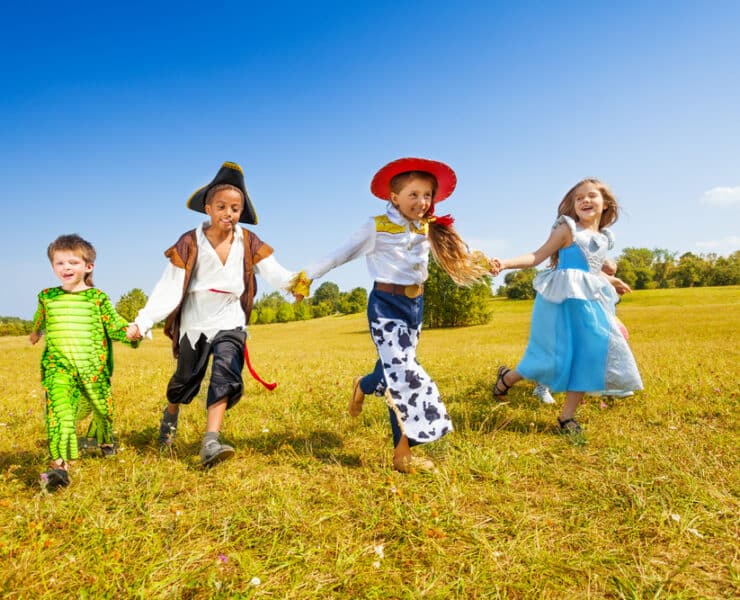 kids dressed up as disney characters