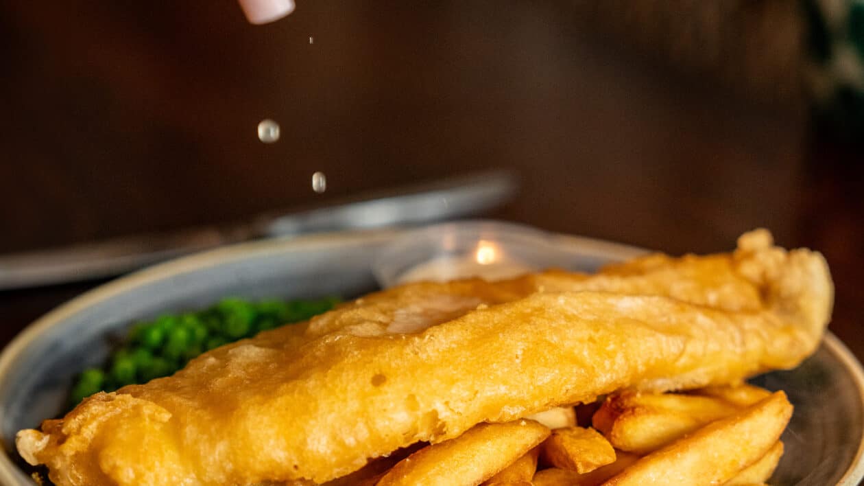 fish and chips at sizzling pubs