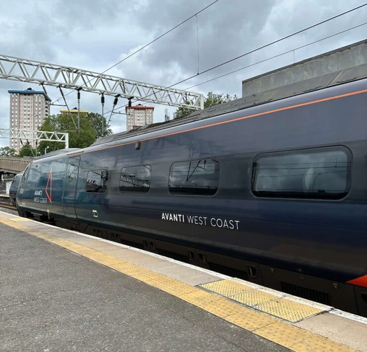 Avanti Train