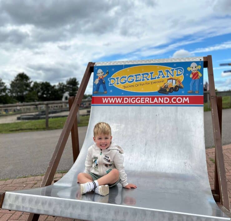 Boy Diggerland