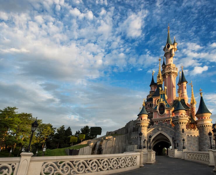 sleeping beauty castle disneyland paris