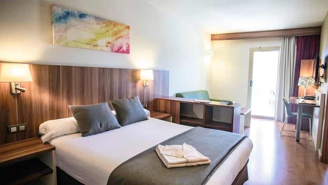 golden avenida room