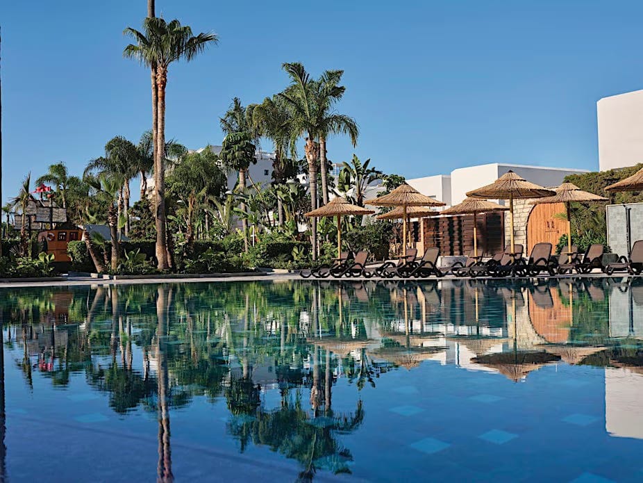 How to Secure the Best Last Minute TUI Deals for Late Summer Sun